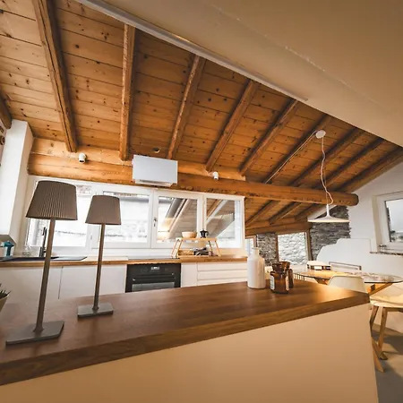 Casa Sorel Attico & Pool Apartment *