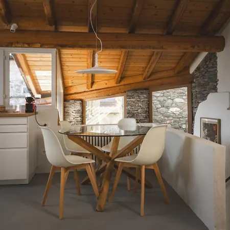 Casa Sorel Attico & Pool * Pianello Del Lario