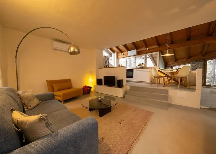 Casa Sorel : Attico & Pool דירה Pianello Del Lario