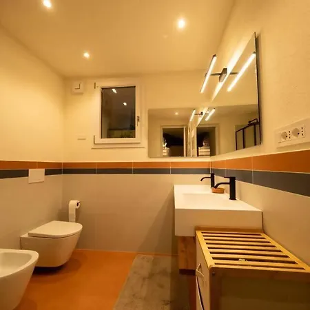 Casa Sorel Attico & Pool * Pianello Del Lario